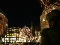 Brunnen_Weihnachtslichter_Hamburg